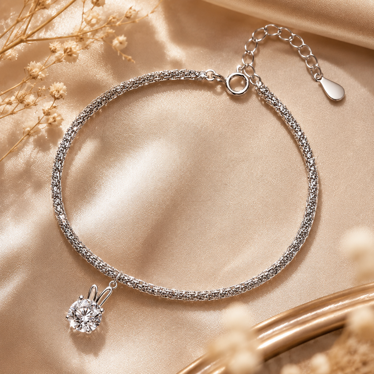 Bunny Ear Solitaire Moissanite Bracelet