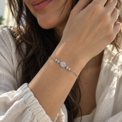 1ct Round Brilliant Moissanite Halo Centrepiece Bracelet